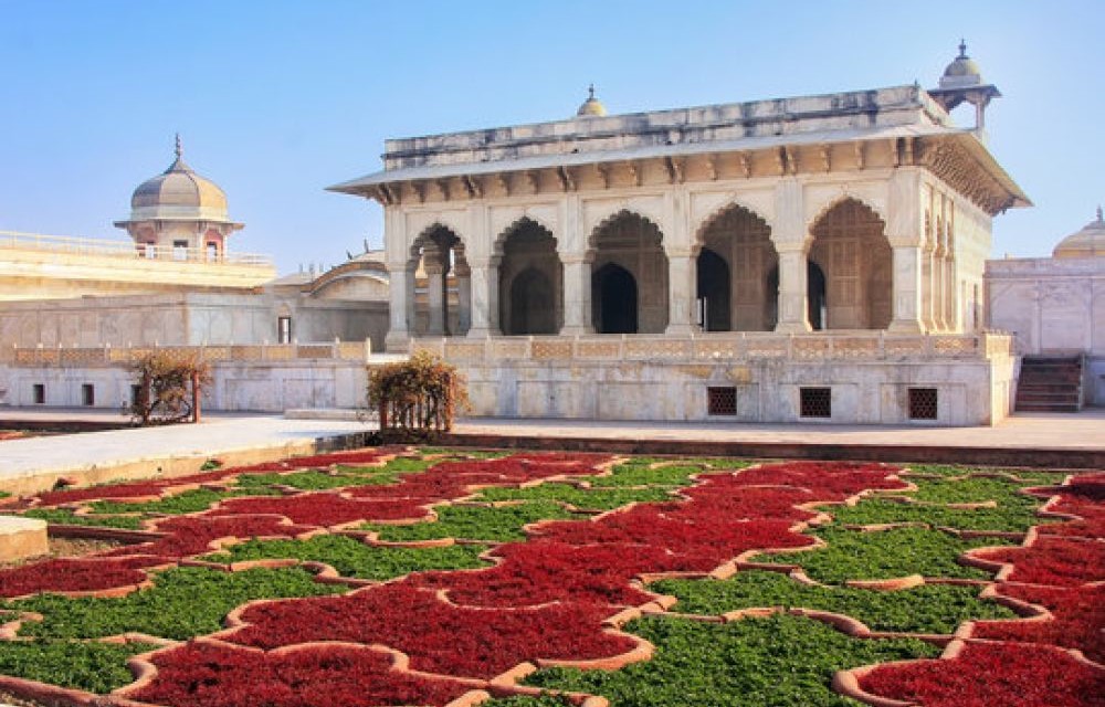 Itmad-ud-Daulah Monument in Agra Pictures